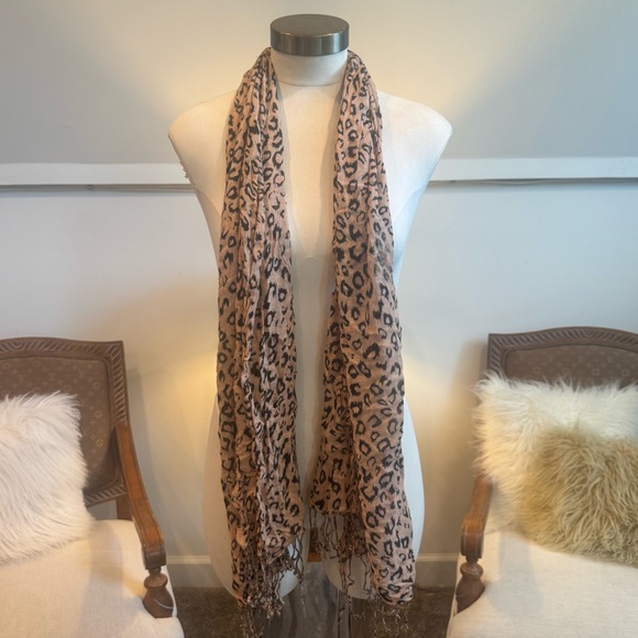 Accessories - Leopard Print Scarf